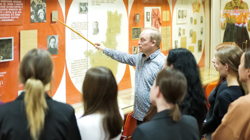 Капитаны счастливого детства окунулись в историю!